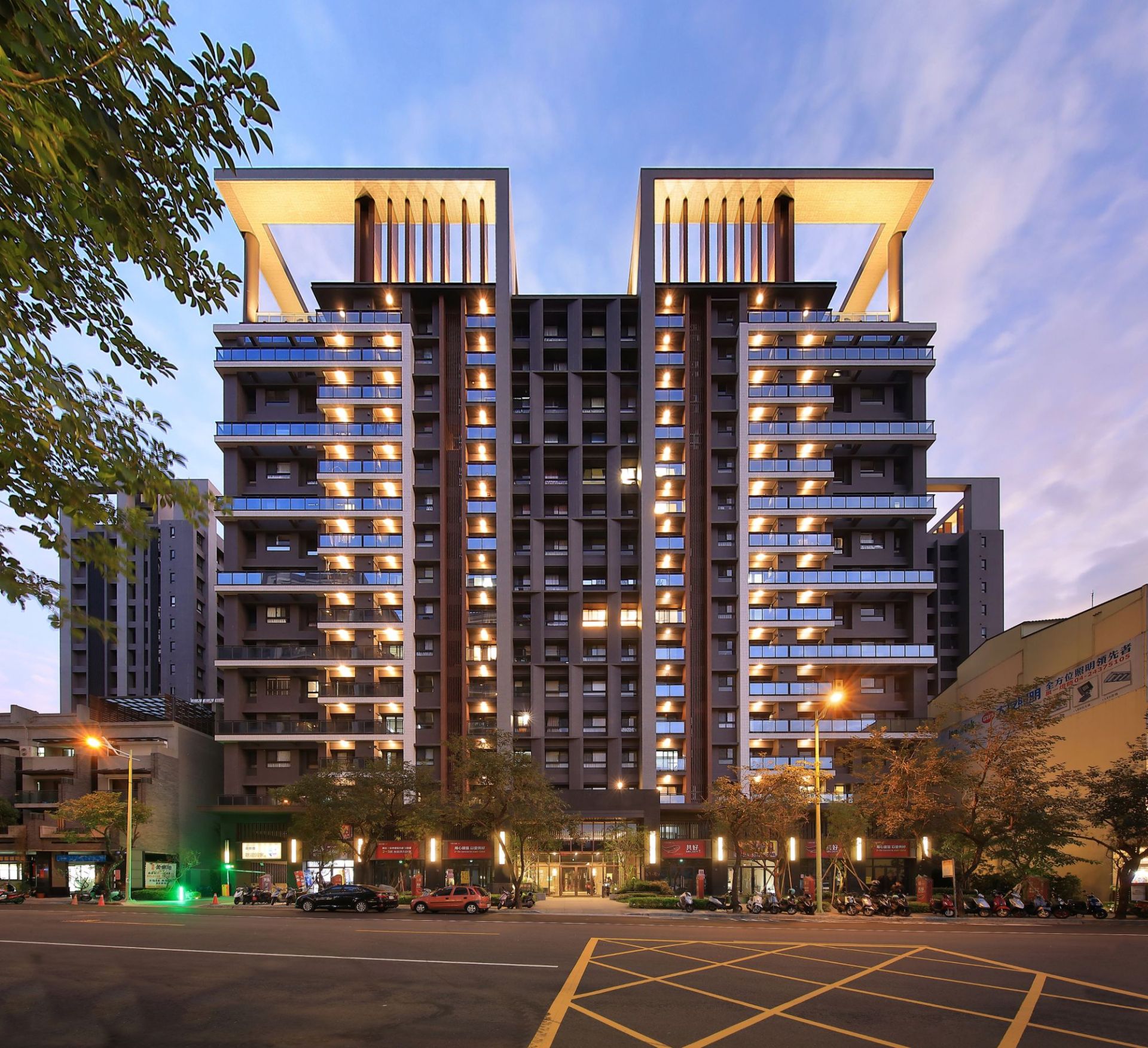 ALL_catalog_25I30_f8TsaqzubX