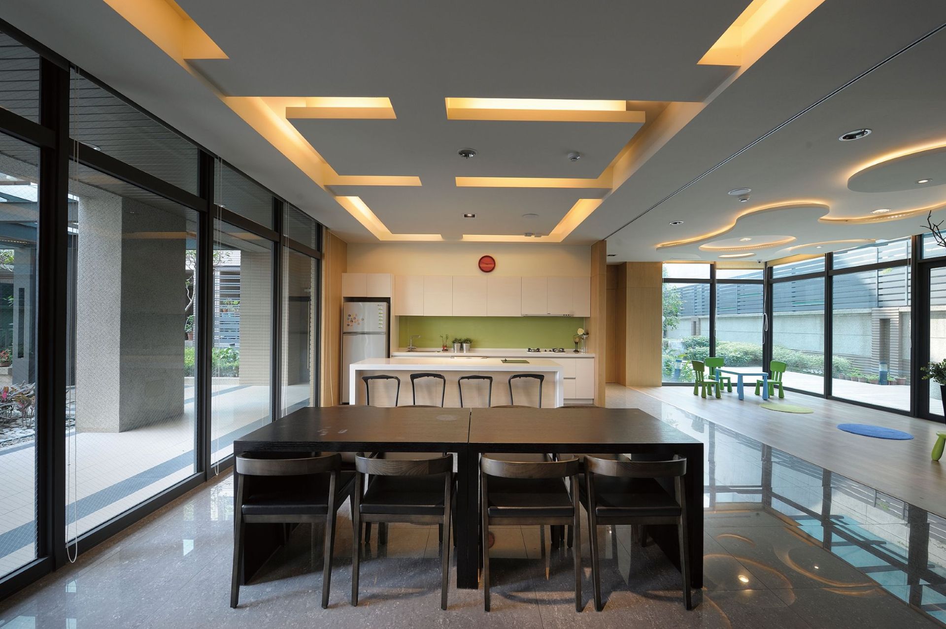 ALL_catalog_25L10_DQiPL3kdA7