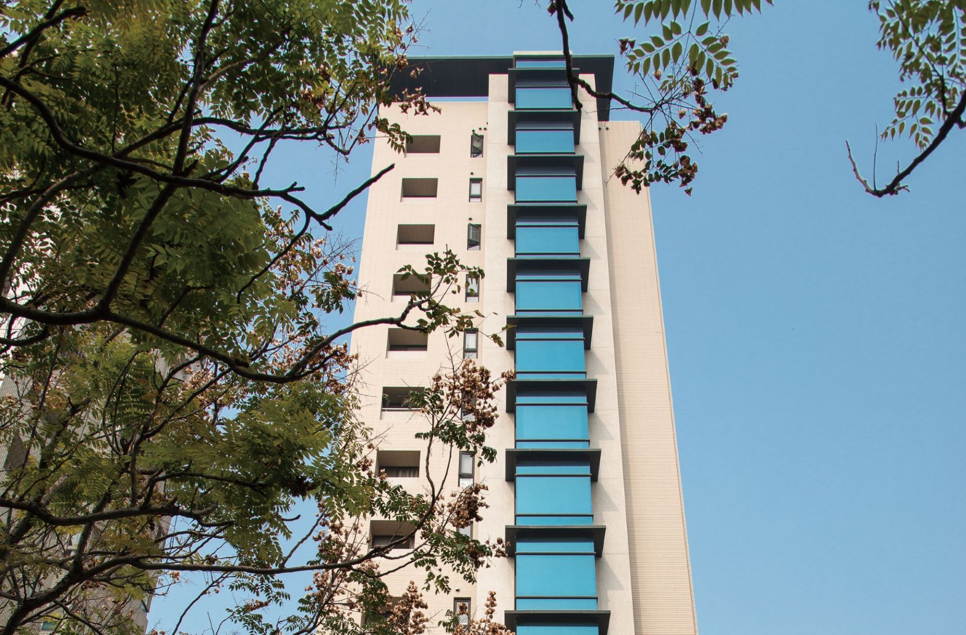 ALL_catalog_25L10_DqnNALYTPz