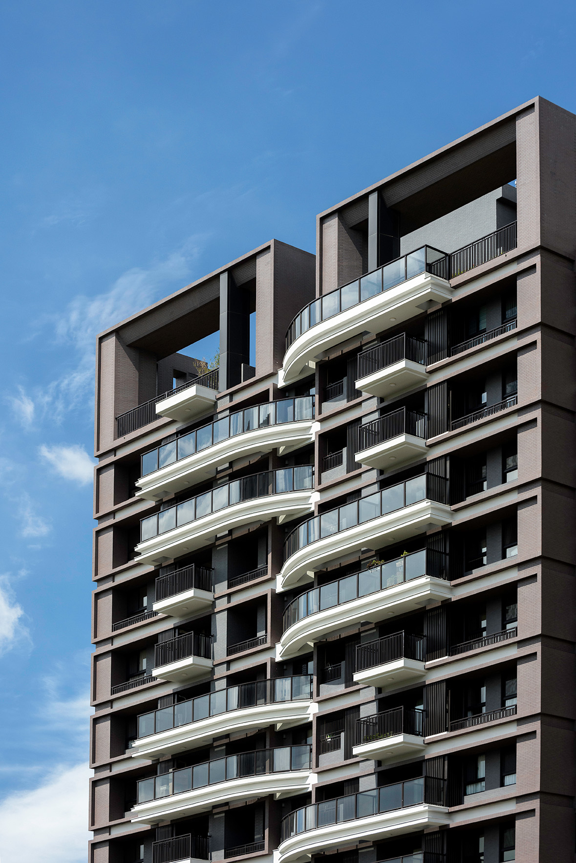 ALL_catalog_25L18_cc0RzQXOPa