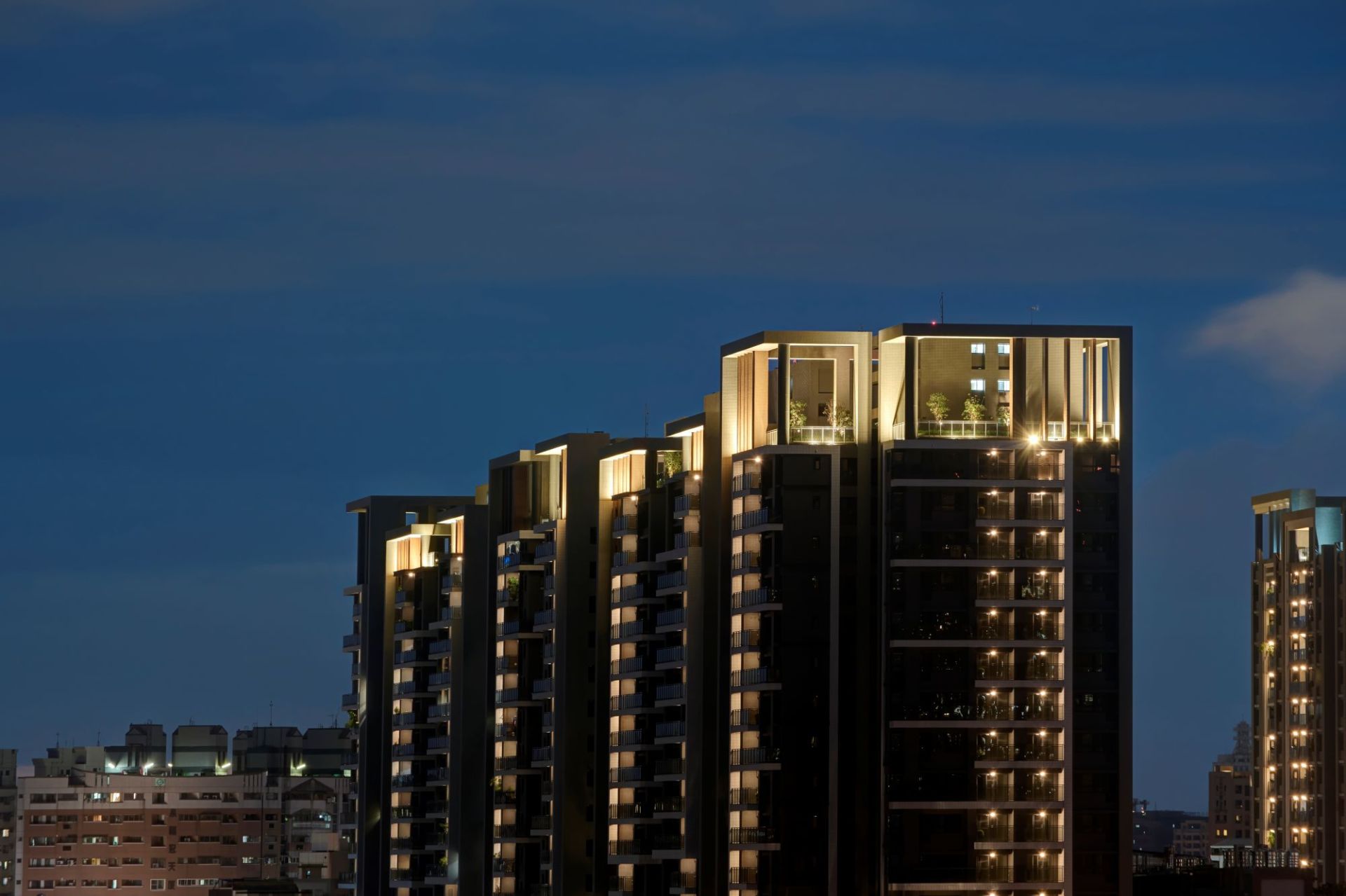 ALL_catalog_25L18_dcV57bc4OQ